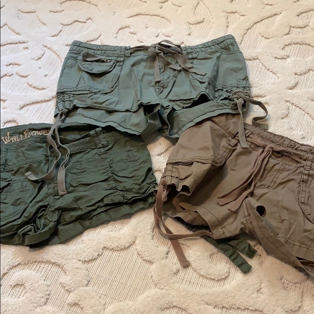 Pack of 3 cargo shorts!
